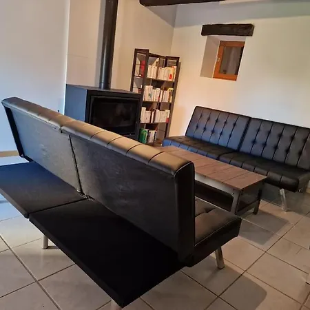 Hébergement de vacances Enclos De La Rive 15 Pers Avec Piscine Chauffee *