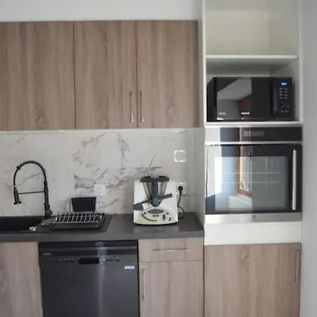 Semesterbostad Enclos De La Rive 15 Pers Avec Piscine Chauffee *