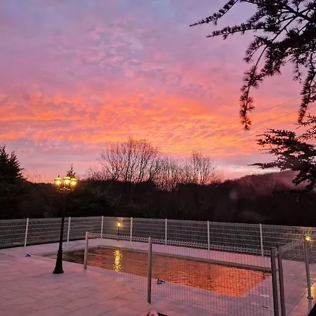 Semesterbostad Enclos De La Rive 15 Pers Avec Piscine Chauffee *