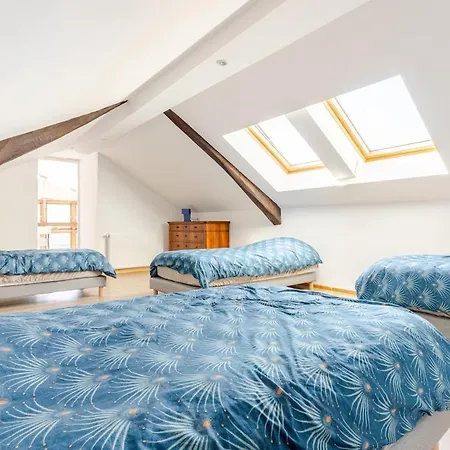 Enclos De La Rive 15 Pers Piscine Chauffee Climatisees *