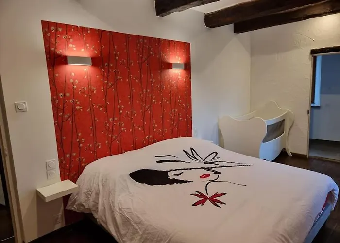 Enclos De La Rive 15 Pers Avec Piscine Chauffée Сasa de vacaciones Pampelonne