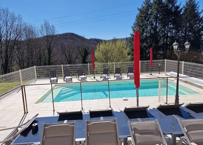 Enclos De La Rive 15 Pers Avec Piscine Chauffée Сasa de vacaciones *