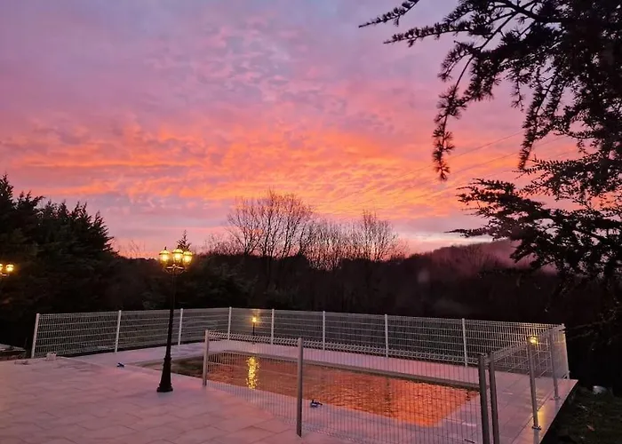 Сasa de vacaciones Enclos De La Rive 15 Pers Avec Piscine Chauffée *