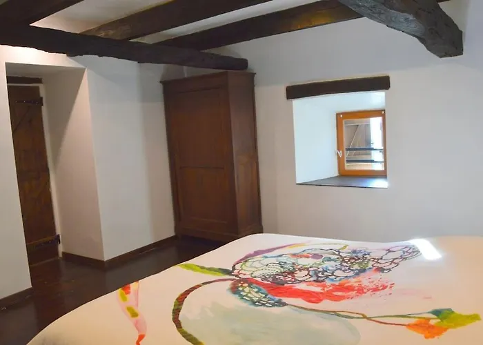 Enclos De La Rive 15 Pers Avec Piscine Chauffée Сasa de vacaciones Pampelonne