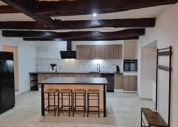 Enclos De La Rive 15 Pers Avec Piscine Chauffee Pampelonne